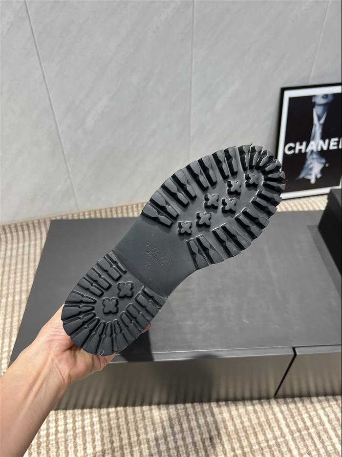 20251128174452225 430